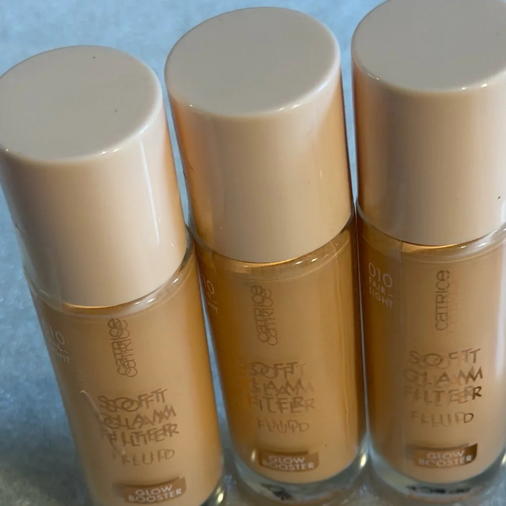 Soft Glam Filter Fluid Foundation - Light Shades (010 Light) NWOT set of 3.